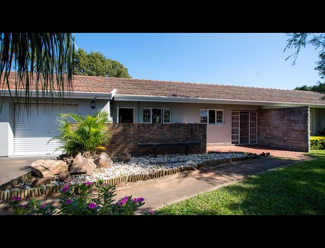 4 BEDROOM HOUSE FOR SALE IN ATHOLL HEIGHTS